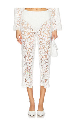 La Porte - Gabrielle Capri