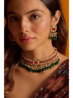 Amreli Jaipur - Aharya Pachi Kundan Pink Necklace with Pair Of Earrings