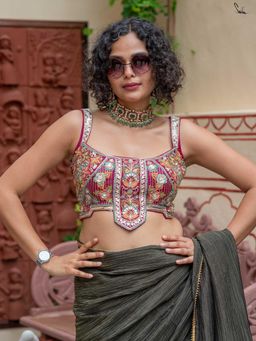 Suta - Pink Sleeveless Padded Stitched Blouse