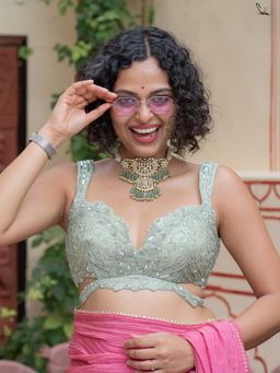 Suta - Green Sleeveless Padded Stitched Blouse