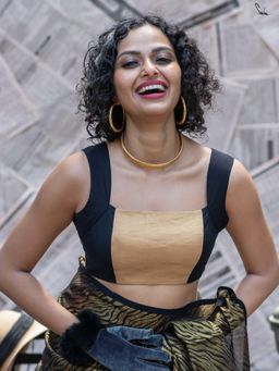 Suta - Sleeveless Cotton Padded Stitched Blouse