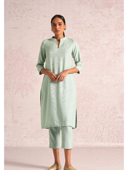 Kaveri - Women Green Embroidered Kurta