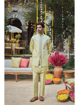 Philocaly - Amroz Green Silk Embroidered Kurta And Trouser With Bandi