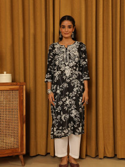 House of Chikankari - Black Zainab Chikankari Mulmul Straight Kurta