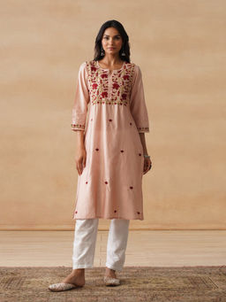 House of Chikankari - HOC Chanderi Chikankari Solid Straight Women's Long Peach Kurta