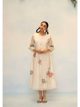 AM by Anita Mittal - Meher Mul Chanderi Off White Kurta With Stole