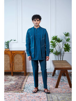 Philocaly - Ambar Set Slim Fit Solid Bandi And Kurta With Pant