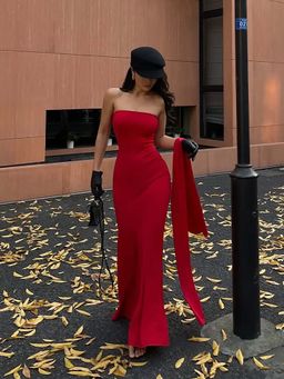 MISS MOSA BY AKANKSHA - Alamea Offshoulder Statement Dress with Scarf in Red