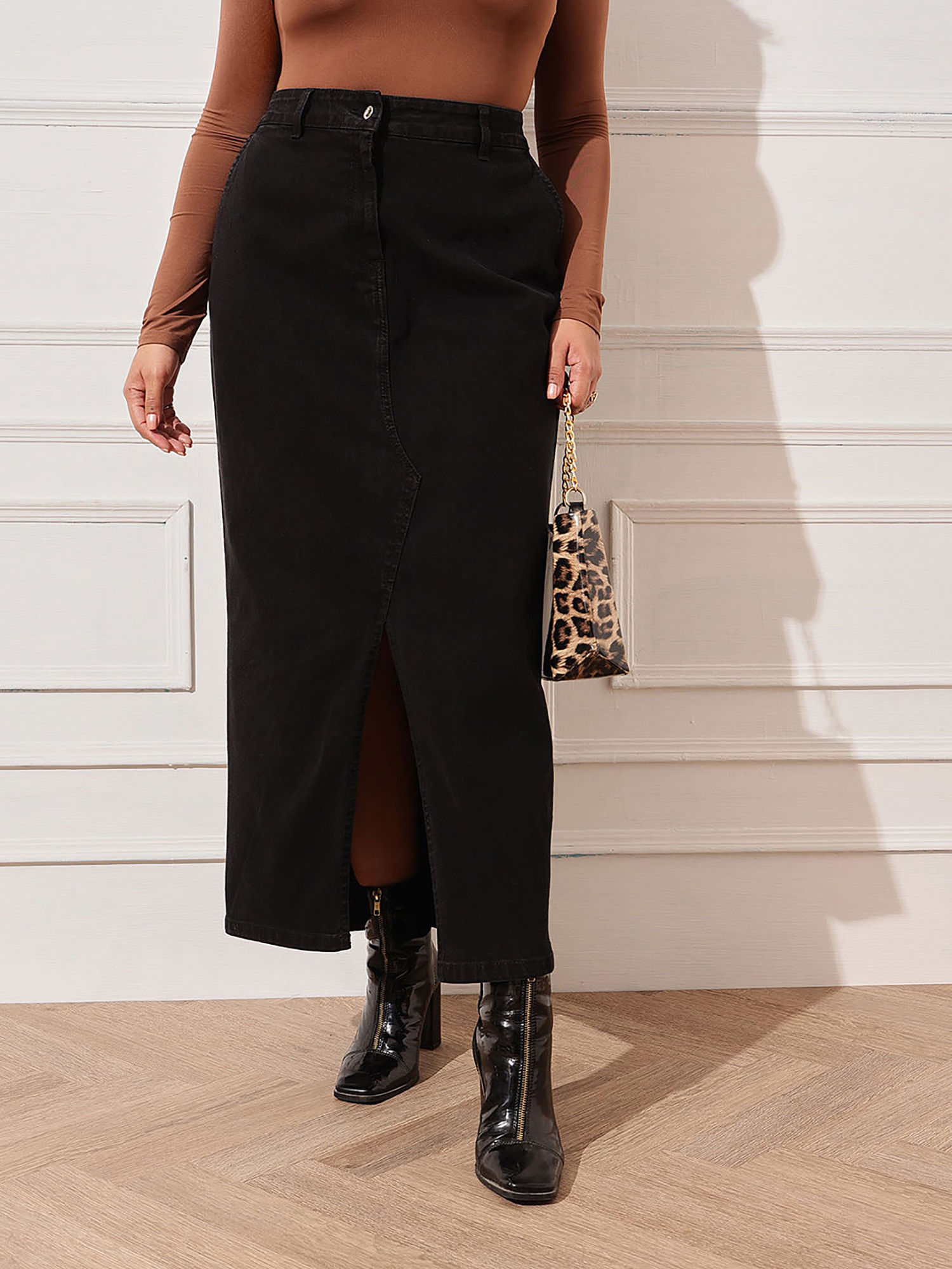 curvy street Black Cotton Blend Mid Waist Solid/Plain Maxi Skirt-picture-9