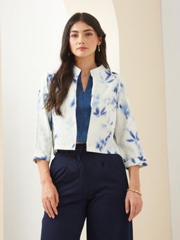 Latin Quarters - Women White High Neck Three Forth Sleeves Printed Jacket