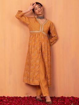 Indya - Mustard Batik Print Embroidered Muslin Kurta With Pants (Set of 2)
