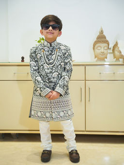 devils n angels - Grey Embroidered Sherwani Kurta & Pant with Mala (Set of 3)