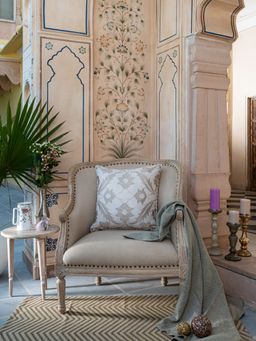 MiRooh - Rosada Natural Applique Cushion