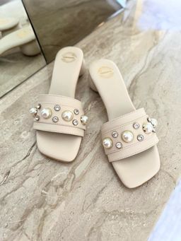 Modanta - Cream Round Pearl Heels