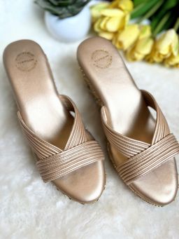 Modanta - Gold Checks Wedges