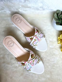 Modanta - White Embroidered Wedges