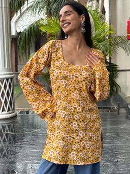 DEASHA INDIA - Yellow Cotton Bell Sleeves Floral Printed Short Kurti