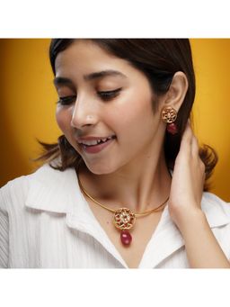 AARSEE OFFICIAL - Red 22Kt Gold Plated Ornate Hasil Necklace With Earrings