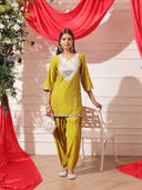 Mustard color option, Currently selected