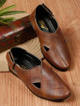 Tiny Bugs - Boys Brown Roman Sandals