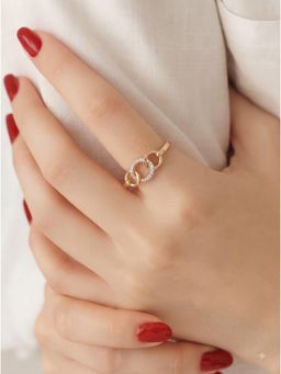 Gahan - Elegant Gold Plated Ring with Sparkling Crystal Centre for Women
