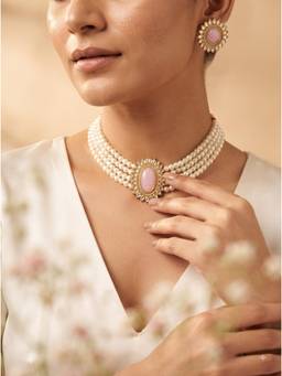 Gahan - Elegant Pink Stone Pearl Choker Necklace with Matching Stud Earrings
