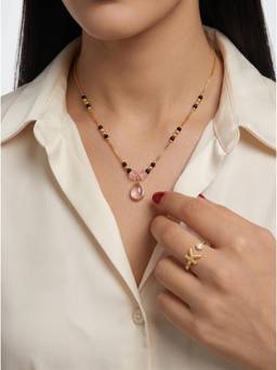Gahan - Gold-Plated Pink Beaded Pink Stone Teardrop Pendant and K Letter Ring for Women