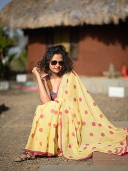 Suta - Yellow Polka Dots Printed Pure Cotton Saree without Blouse