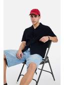 Black color option, Currently selected