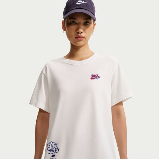 Nike Sportswear Classic - Women's Oversized T-Shirt