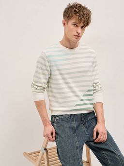 The Bear House - Men Green Slim Fit Stripe T-Shirt