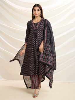 NIKATT - Womens Cotton Floral Black Kurt Pant Dupatta