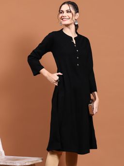 Shree - Women Winter Acrylic Black Solid Kurta