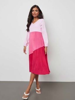 Styli - Pink Colorblock V Neck A-line Midi Dress
