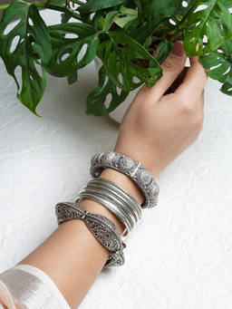 Teejh - Paawani Stacked Bracelet (Set Of 3)