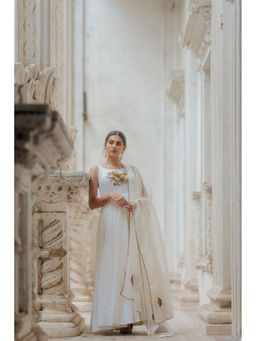 PEELI DORI - Paro Off-White Anarkali Kurta with Pant and Dupatta (Set of 2)