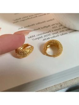 ESTAILO FASHION - Textured Gold Hoop Earrings