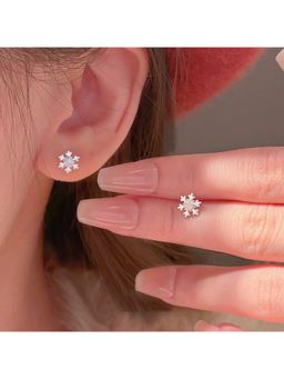 ESTAILO FASHION - Mini Snowflake Stud Earrings