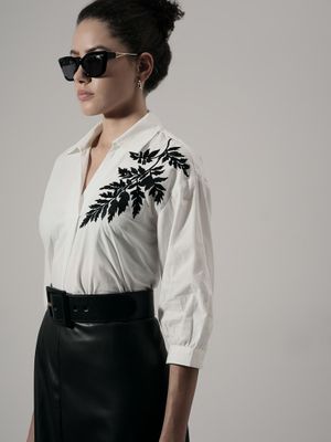 Vero +  Embroidered Wrap