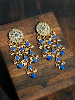Karatcart - Gold Kundan Tassel Earrings