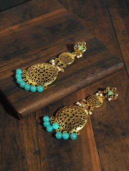 Karatcart - Gold Kundan Earrings