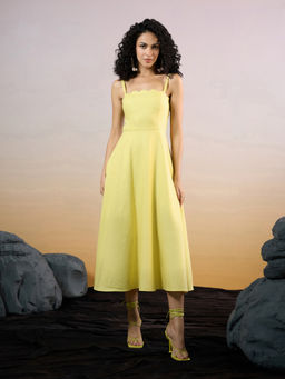 RSVP by Nykaa Fashion - Yellow Scallop And Lace Midi Dress