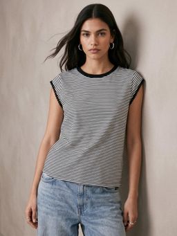 Outzidr - Multi Striped Contrast Neck And Sleeve Binding Top