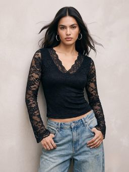Outzidr - Black Plunge Neck Scalloped Lace Fitted Top