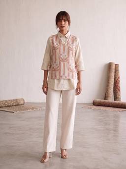 Autumnlane - Beige Solid/Plain Three Fourth Sleeves Regular Shirt Pant with Jacket