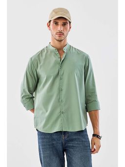 Snitch - Men Green Solid Full Sleeves Regular Casual Shirt
