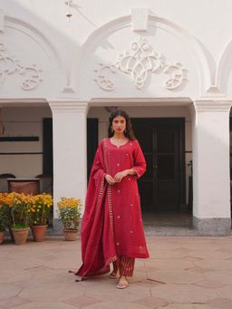 Karaj Jaipur - Red Chanderi Floral Kurta and Pant with Dupatta