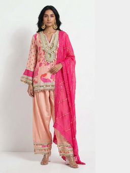 Basanti Kapde aur Koffee - The Pink Rose and Tassel Kurta Set With Salwar and Dupatta