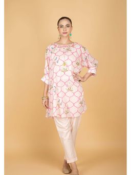 Tanu Malhotra - Women Floral Pink Kurta and Pant