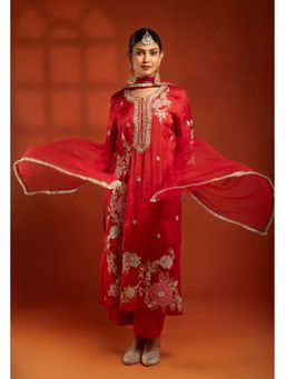 Tanu Malhotra - Women Embroidered Red Kurta and Pant with Dupatta